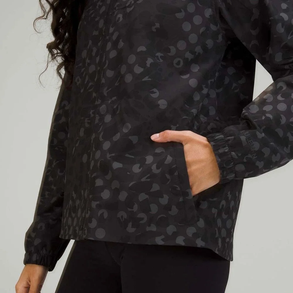 Lululemon Packable Water-Repellent Jacket, Black Primal Dot‎